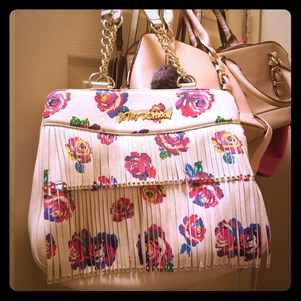 Betsey johnson purse